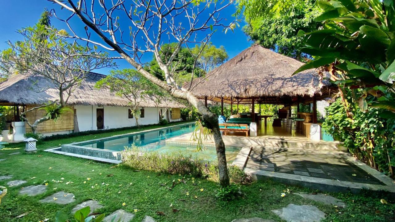 Blind Dog Inn Sanur Exteriör bild