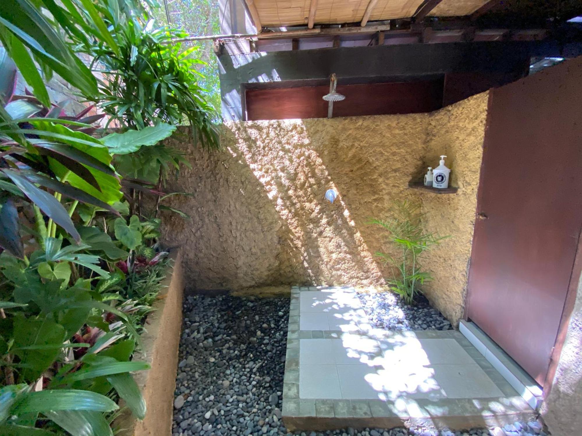Blind Dog Inn Sanur Rum bild