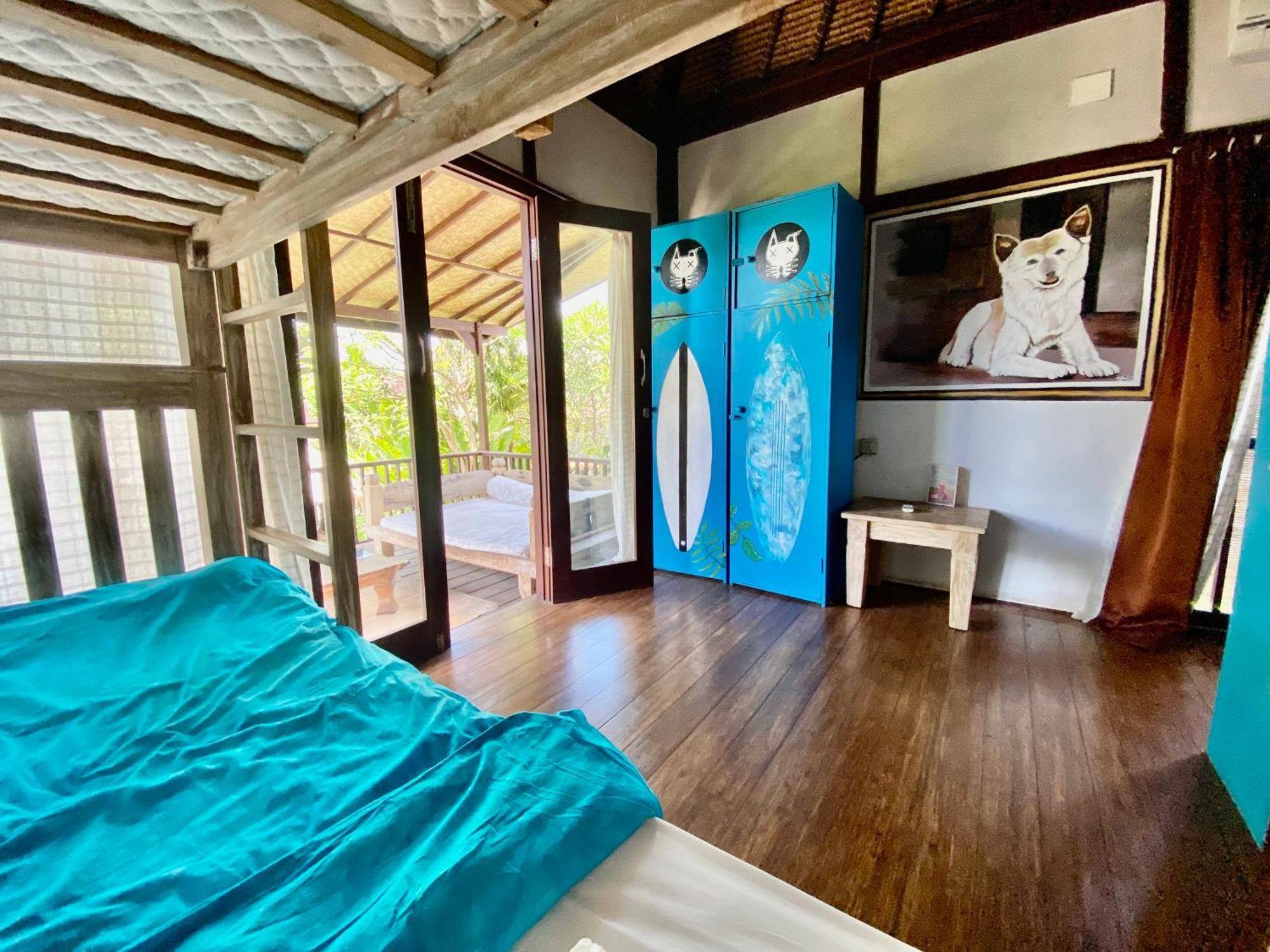 Blind Dog Inn Sanur Rum bild