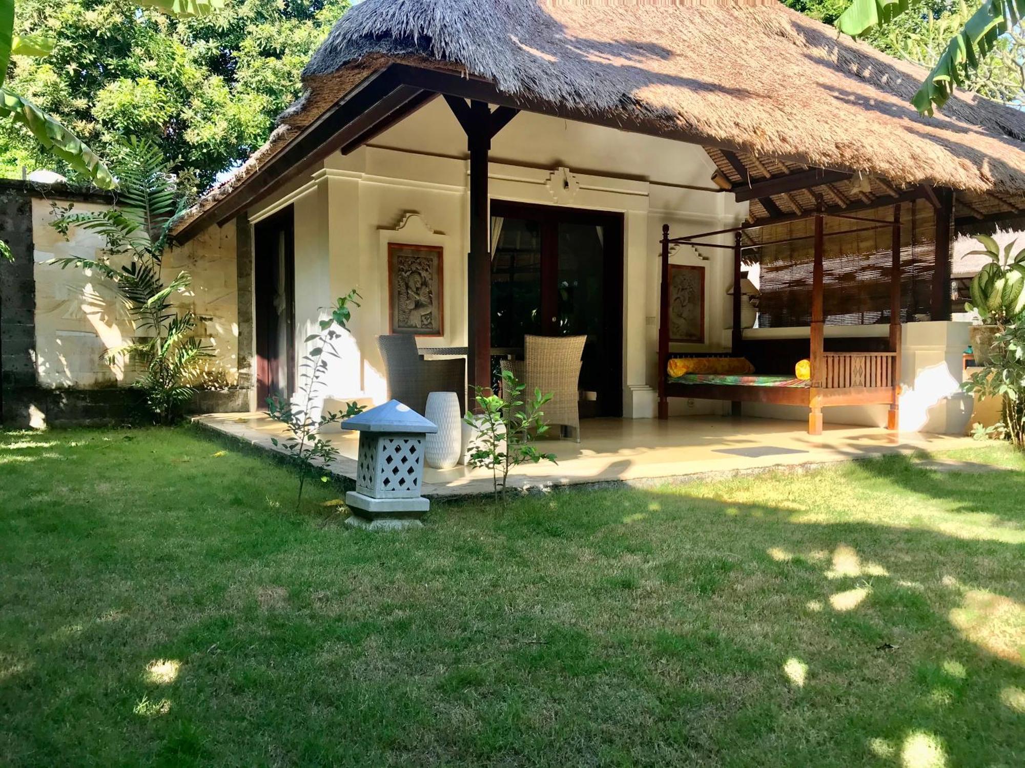 Blind Dog Inn Sanur Rum bild