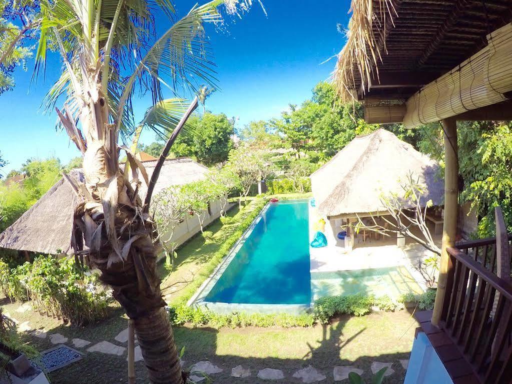 Blind Dog Inn Sanur Exteriör bild