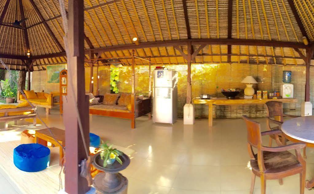 Blind Dog Inn Sanur Exteriör bild