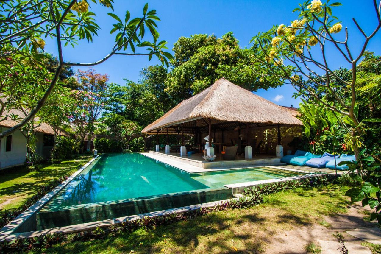 Blind Dog Inn Sanur Exteriör bild